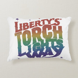 "Liberty's Torch Ljus Way". Prydnadskudde