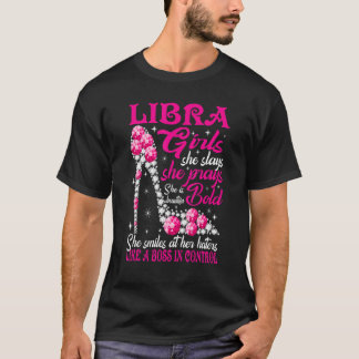 Libra Girl som en Chef i kontrolldiamantskor T Shirt