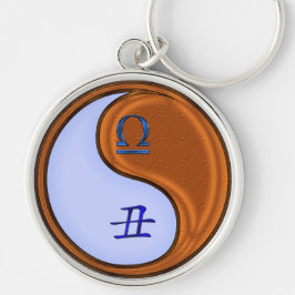 Libra & Wood Ox Rund Silverfärgad Nyckelring