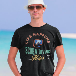 Life Hänger Dyka Hjälper T Shirt