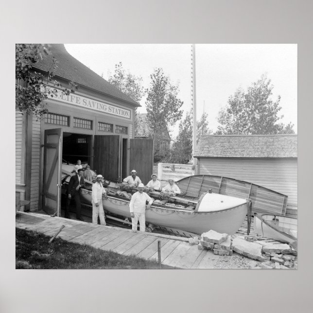 Life Saving Station, 1890. Vintage Photo Poster (Framsidan)