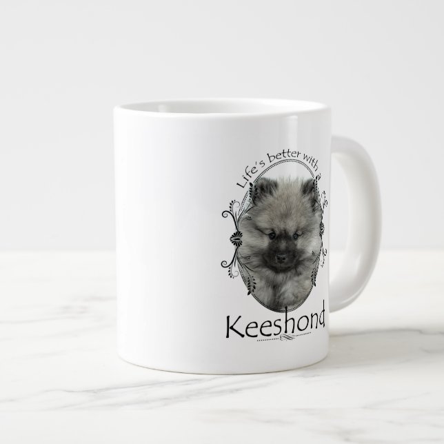 Life's Better Keeshond Jumbo Mugg (Framsida höger)