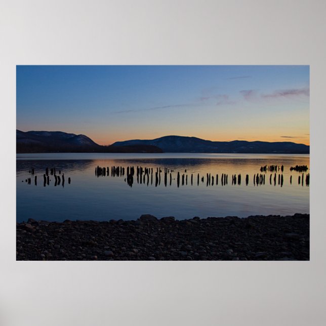 Liggande i lager poster (Framsidan)