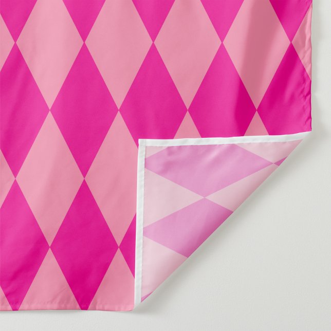 Light and Dark Pink Harlequin Diamonds Checkers  Tyg (Skapare uppladdad)