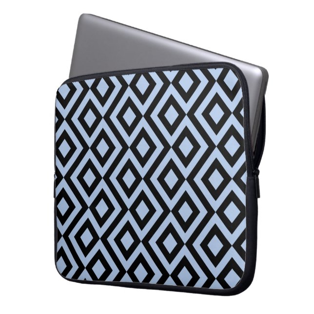 Light Blue and Black Meander Laptop Sleeve (Framsidan Vänster)