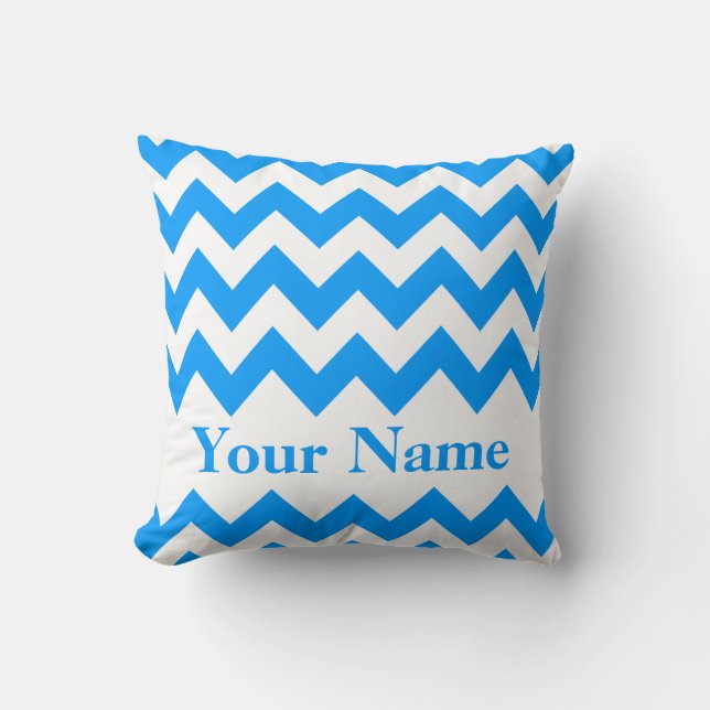 Light Blue Bold Chevron med monogram Kudde (Framsida)