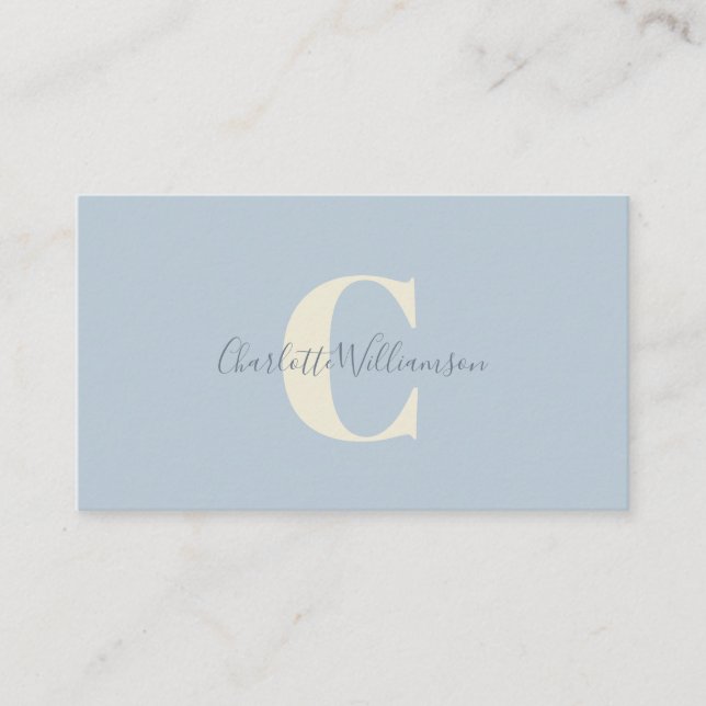 Light Blue Monogram med skript Namn Overlay Visitkort (Framsida)