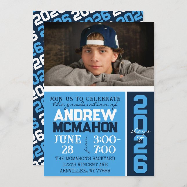 Light Blue & Navy Modern Studenten Photo Inbjudningar (Light Blue & Navy Modern Graduation Photo Invitation)