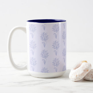 Light Blue Outlined Floral Pattern Två-Tonad Mugg
