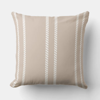 Light Brown with Stripes Throw Pillow Kudde