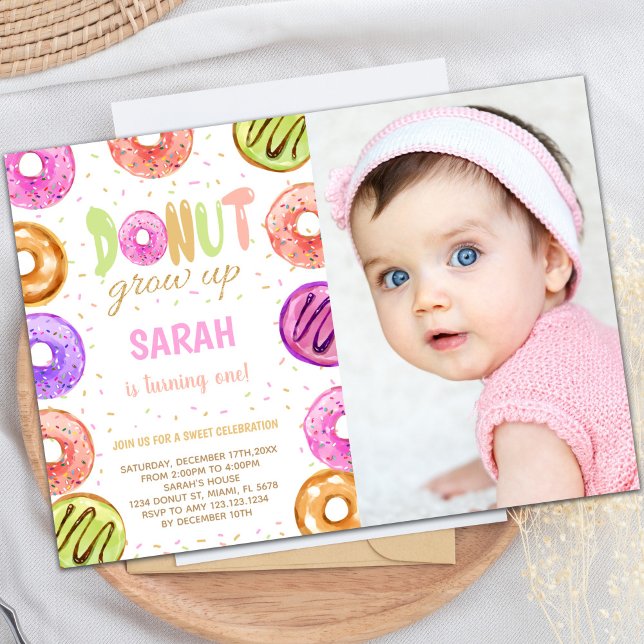 Light Färg Donut Birthday-inbjudningar med foto Inbjudningar (Light Colors Donut Birthday Invitations w photo)