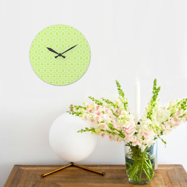 Light Green Inverted Triangle Pattern Wall clock Stor Klocka (Skapare uppladdad)