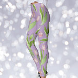 Light Lila Modern Rosa Tulip Skriv ut Leggings<br><div class="desc">Produktdesignen har en mönster av rosa tulpanblommor. Denna botaniska illustration gör modern chic och unika drag med ditt val av bakgrund färg.</div>