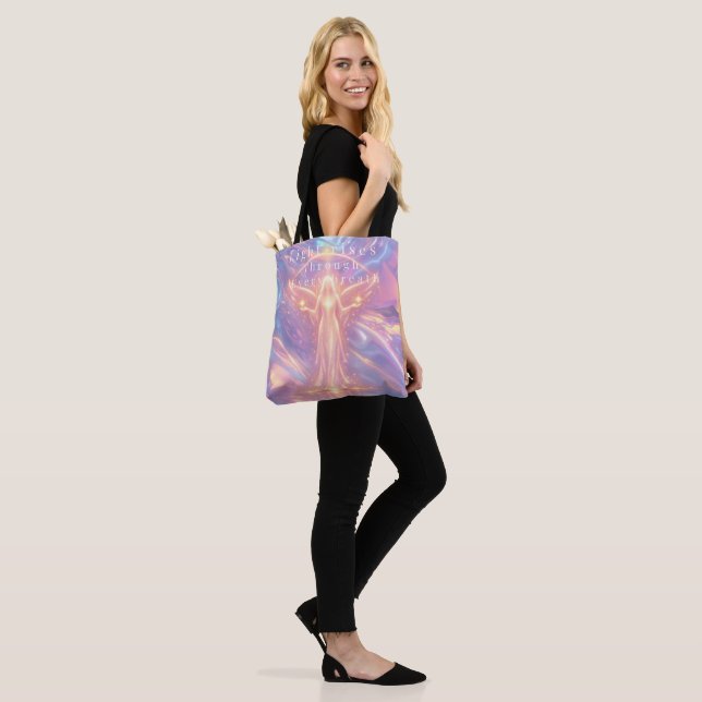 Light Rises Through Every Breath Tote Bag Tygkasse (På modell)