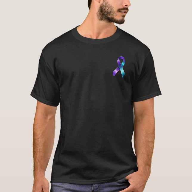 “Light Up the Darkness” T-Shirt (Framsida)
