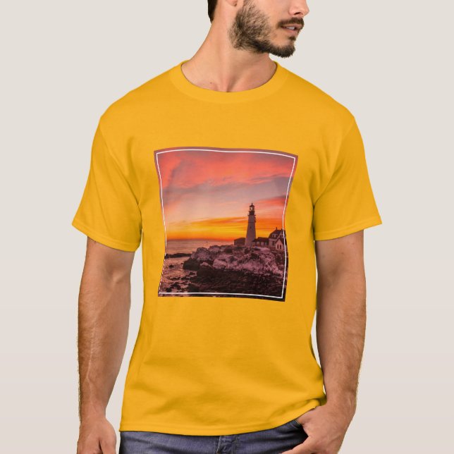 Lighthouses |  Portland Head Cape Elizabeth Maine T Shirt (Framsida)