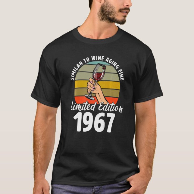 Liknande Bra som Vin-åldern föddes 1967, 55:e retr T Shirt (Framsida)
