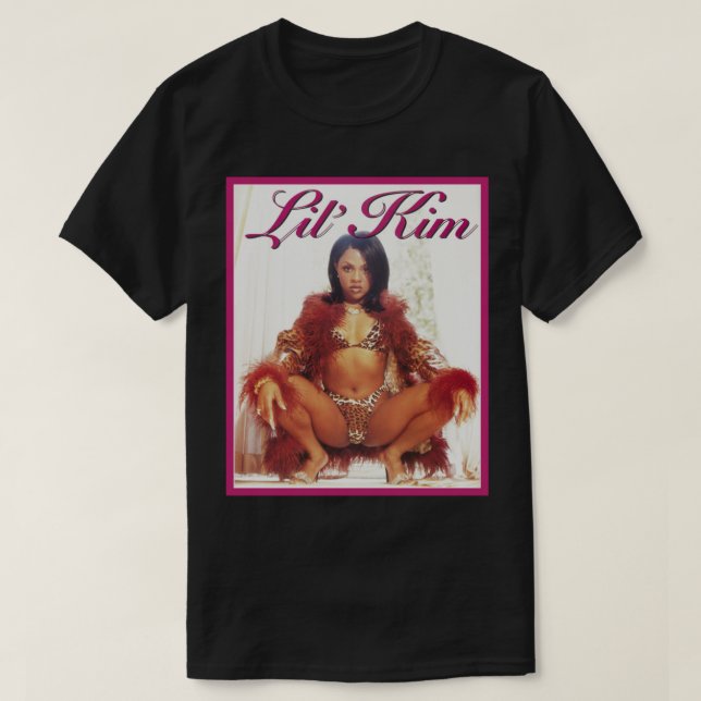Lil Kim Squat Essential T-Shirt (Design framsida)