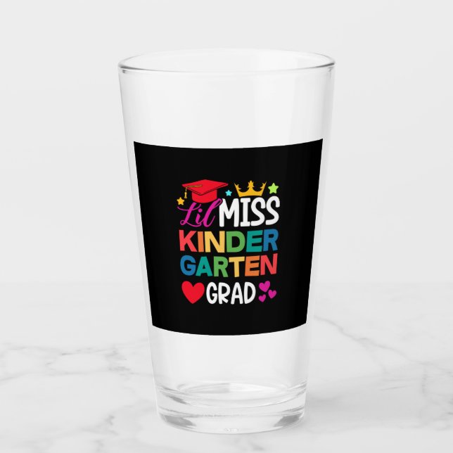 Lil Miss Kindergarten Grad Prek Studenten Glaskopp (Framsida)