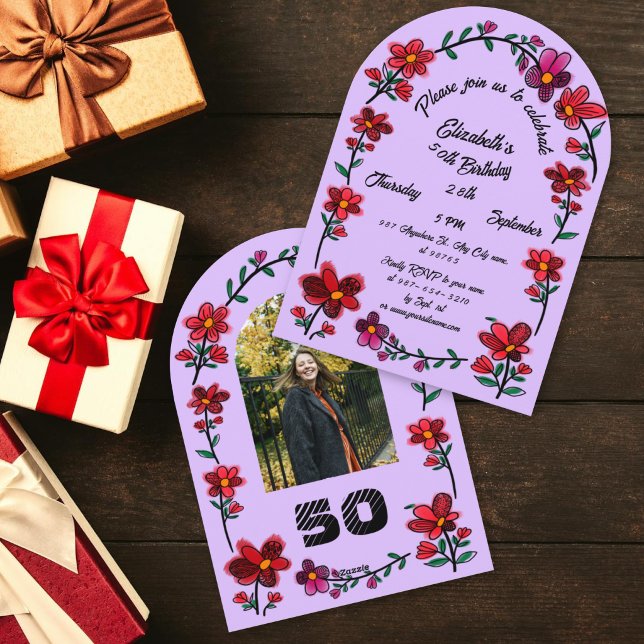 Lila 50-års födelsedagsfest Whimsical Doodle Blomm Inbjudningar (Skapare uppladdad)