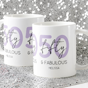 Lila 50 och fantastisk Skrift 50-årsfirande Kaffemugg