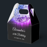Lila 60:e Födelsedagsfesten 70:s Disco Boll Presentaskar<br><div class="desc">Få dina gäster att känna sig som discostjärnor med vår Lila 60:e Födelsedagsfest 70:s Disco Boll Favor Box. De här favoritlådorna är perfekten för att skicka hem dina vänner och din familj med en liten nostalgi på 70-talet efter din milstolpe-födelsedag. I en livlig skugga av lila utstrålar dessa favoriter energi...</div>