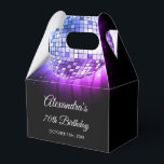 Lila 70:e Födelsedagsfesten Disco Boll Presentaskar<br><div class="desc">Öka din 70-årsdag med vår 70:e Lila-Födelsedagsfestens Disco Boll Favor Box. Den här favoritrutan fångar kärnan i discoeran, skapar den perfektens val för en discotemed bash eller vilken händelse som helst där du vill ge en aning av "70 s magi". I en häpnadsväckande skugga av lila framstår den här affären...</div>