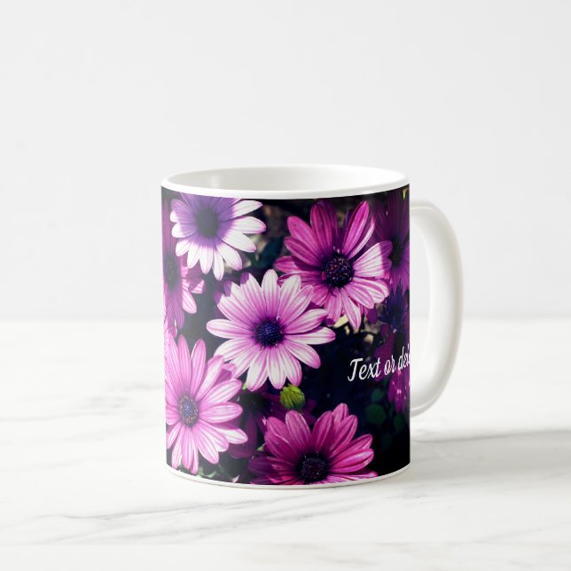 Lila African Daisy Flowers Personlig Kaffemugg (Framsida höger)
