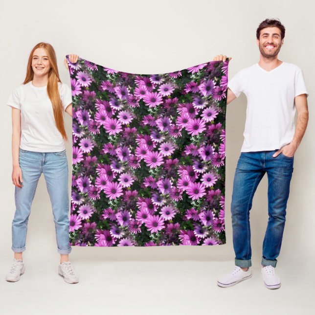 Lila afrikansk tusenskönsblommor naturmönster fleecefilt (På plats)