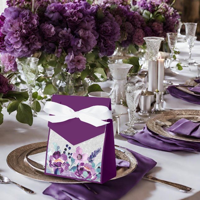Lila akvarell blommande och silver glitter bröllop presentaskar (Angled view violet luxury botanical elegant chic purple floral silver glitter Favor Box)