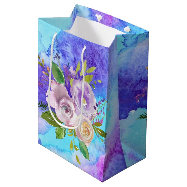 Lila akvarellblommor Medelstor presentpåse (Framsidan Vinklad)