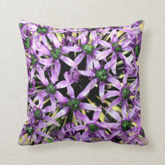 Lila Allium Flower Cushion Kudde