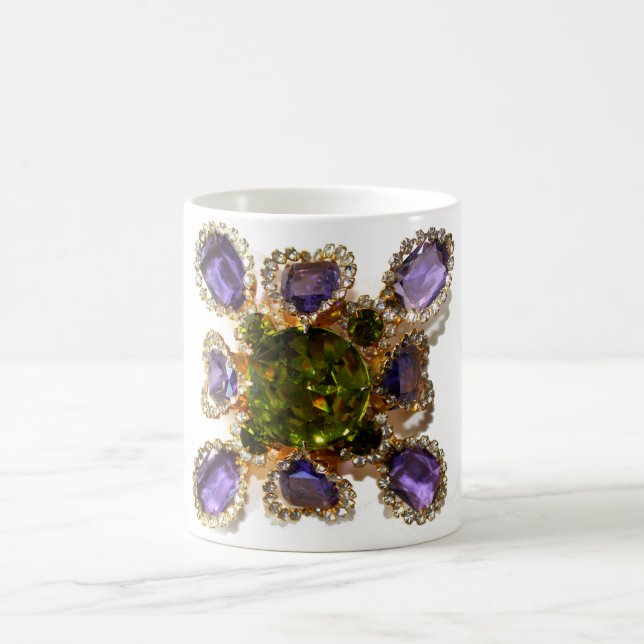 Lila Ametyst Diamonds Emeralds jewelry Kaffemugg (Center)