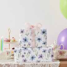 Lila äng med vilda blommor