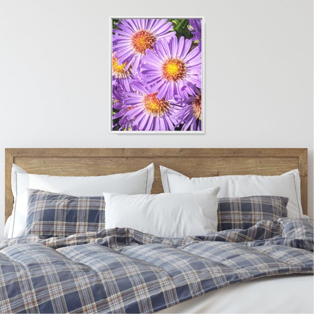 Lila Asterblommor Blommig Canvastryck (Insitu (sovrum))