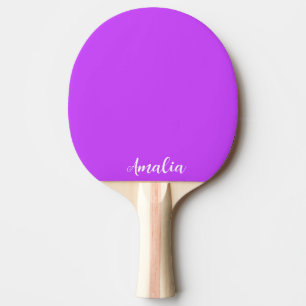 lila av flytande lysande neon pingisracket