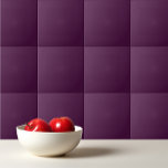 Lila av plommon i fast mörk kakelplatta<br><div class="desc">Fast plommondesign för färg mörk lila.</div>