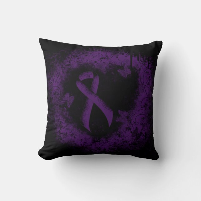 Lila Awareness Ribbon Grunge Heart Kudde (Framsida)