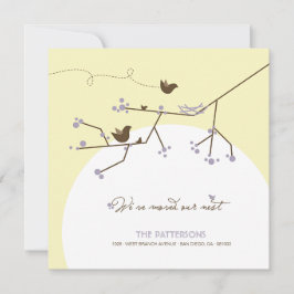 Lila Bird Family's New Nest on Träd Home Flytta Meddelande