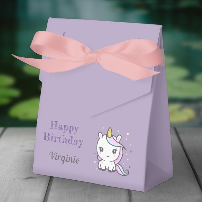 Lila Birthday Favoritbox med en Cute Unicorn Presentaskar (Cute Unicorn Favor Box)