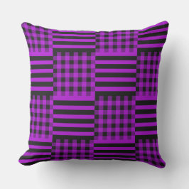 Lila & Black Buffalo Play & Rand | Kudde