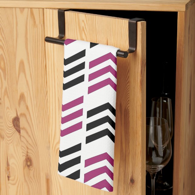 Lila Black Chevron Geometric Kökshandduk (Thirds Fold)