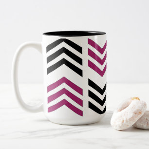 Lila Black Chevron Geometric Mönster Två-Tonad Mugg