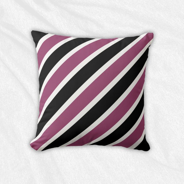 Lila Black Diagonal Rand Kudde (Skapare uppladdad)