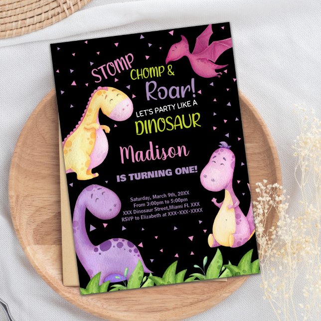 Lila Black Dinosaur Birthday-inbjudningar Inbjudningar (Purple Black Dinosaur Birthday Invitations)