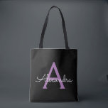 Lila Black Girly Script Monogram Namn Modern Tygkasse<br><div class="desc">Svart och Lila Elegant Lägg till din egen Namn Monogram Bok Bag. Denna Bok-bag kan anpassas så att den omfattar ditt första och första namn och ges som julklapp,  Sverige 16 födelsedagar,  Möhippa eller Bröllop.</div>
