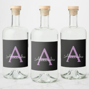 Lila Black Script Girly Monogram Namn Spritflaskor Etikett