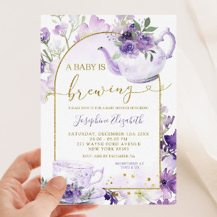 Lila Blommigt Baby Shower Tea Party-inbjudan Inbjudningar