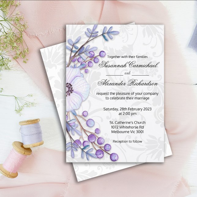 Lila Blommigt Berries and Damask Wedding Inbjudningar (Skapare uppladdad)