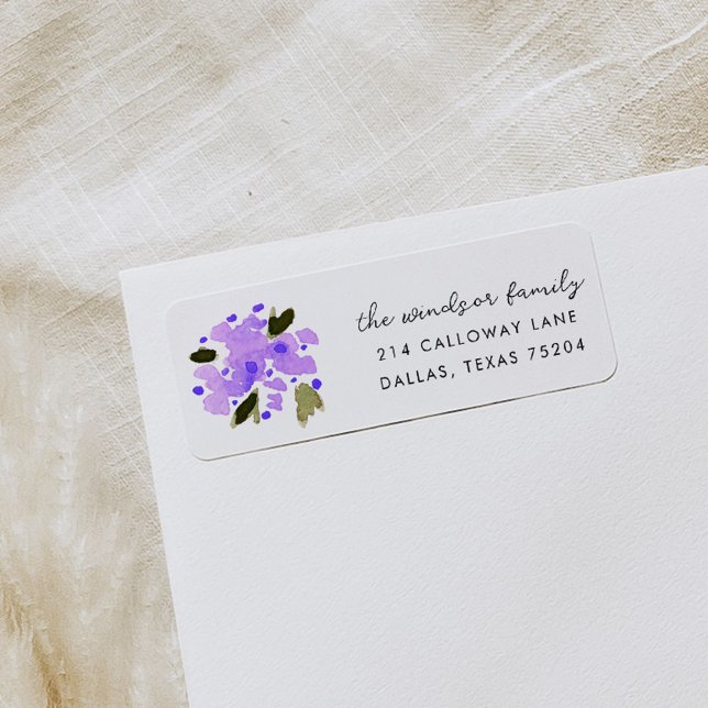 Lila Blommigt Bouquet-Returetiketter Returadress Etikett (Purple watercolor floral bouquet return address label.)